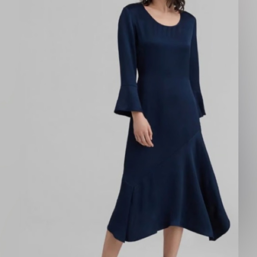 Club Monaco Flounce Long Sleeved Robe Dress